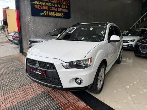 MITSUBISHI OUTLANDER 3.0 GT 4X4 V6 24V GASOLINA 4P AUTOMÁTICO MITSUBISHI OUTLANDER 3.0 GT 4X4 V6 24V GASOLINA 4P AUTOMÁTICO
